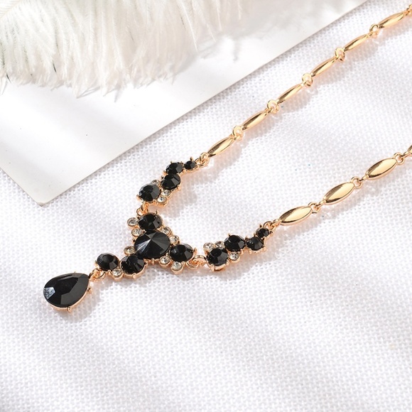 **ELIANA* 3-Pc Black x Gold Fashion Jewelry Set - Picture 2 of 3